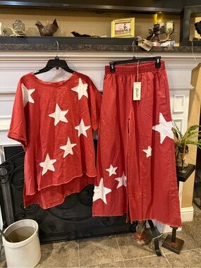 Women's Red Star Print Pantsuit - Casual Two-Piece Set